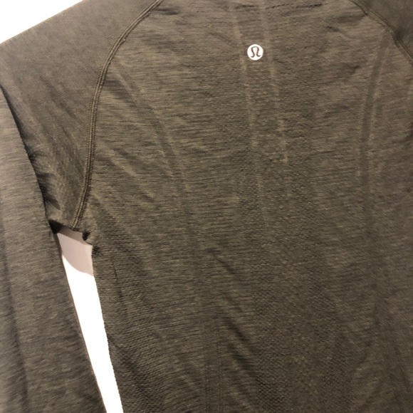 Lululemon long sleeve - Picture 3 of 3